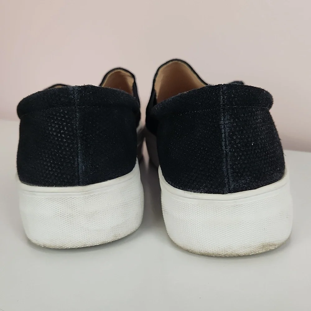 Vince Camuto VP- Korli Black Loafers, size 9.5